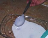 A picture of step 15 of Daal mash (white lentil) ke dahi bare (iftar recipe).