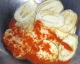 A picture of step 2 of Eggplant pakora.