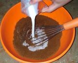 A picture of step 2 of Chocolate candy cake.