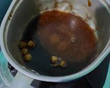 Foto langkah ke 3 dari resep Teh Susu Rempah Arab (Syai Haleeb) with kurma.