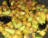 Foto langkah ke 6 dari resep Kering Tempe Basah Cabe Ijo (#PR_RecookMasakanPedas).