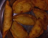 ઘુઘરા (Famous Ghughra Recipe In Gujarati) રેસીપી સ્ટેપ4ફોટો