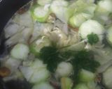 Foto langkah ke 6 dari resep Sop Ayam Gambas.