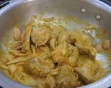 A picture of step 7 of Spicy Goan Mutton Xacuti.