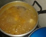 Foto del paso 2 de la receta: Consomé de pescado con coco