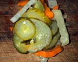 Foto del paso 2 de la receta: Tomate relleno con pollo, arroz y pickles 👌