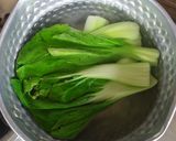 Foto langkah ke 2 dari resep Pakcoy Tahu Garlic Saus Tiram.