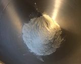 Une image de l'étape 2 de Pâte brisée au cédrat.