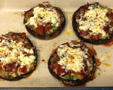 รูปขั้นตอนการทำที่ 10 ของ Stuffed Portobello Mushrooms (เห็ดยัดไส้เบคอนชีส)