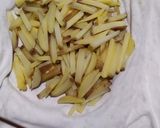 Foto langkah ke 2 dari resep Shoestring French fries.