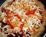 A picture of step 4 of Beef&chicken pizza.