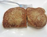 A picture of step 4 of Egg banana pancake.