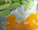 รูปขั้นตอนการทำที่ 3 ของ แตงกวาผัดไข่