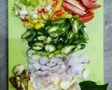 Foto langkah ke 2 dari resep Cumi asin cabe ijo.