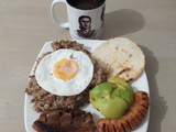 Calentado de frijoles trasnochados