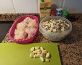 Foto del paso 1 de la receta: Pollo con champiñones
