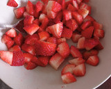 Foto del paso 2 de la receta: Muffins de fresa con Mambo Cecotec