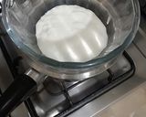 A picture of step 4 of Chocolate ganache cake.