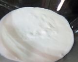 A picture of step 6 of Fruit custard trifal.