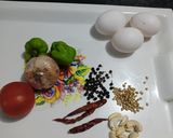 क्रीमी अंडा मखनी मसाला रेसिपी चरण 1 फोटो