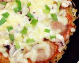 Hình bước làm 3 của món Pizza mì gói