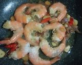 Foto langkah ke 4 dari resep Tumis Udang Kacang Panjang.