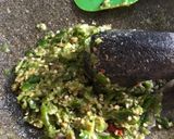Foto langkah ke 2 dari resep Tongkol Cabe Ijo.