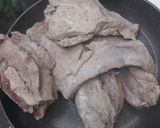 Foto del paso 1 de la receta: Picadillo de carne desebrada para relleno de tamales