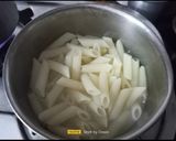 A picture of step 2 of Creamy Peri Peri Veg Masala Pasta.