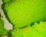 Foto langkah ke 6 dari resep Bolu pandan tekstur chiffon.