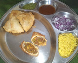 દાબેલી સમોસા (Dabeli Samosa Recipe In Gujarati) રેસીપી સ્ટેપ7ફોટો
