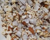 खजूर ड्राईफ्रूट बर्फी (khajur dry fruits barfi recipe in Hindi) रेसिपी चरण 2 फोटो