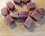 Foto del paso 4 de la receta: Atún con patatas y salsa de cebolla