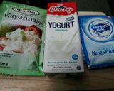 Foto langkah ke 1 dari resep Salad Buah Yogurt.
