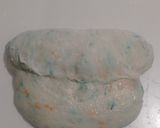 Foto langkah ke 11 dari resep Blue-Orange Sprinkles Sourdough Bread.