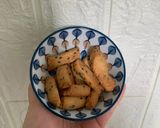Hình bước làm 4 của món Bánh quy bơ mè đen