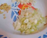 Foto langkah ke 1 dari resep Sup Kepiting Pelangi.
