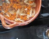 Foto del paso 2 de la receta: Sopa de quinoa 🍲