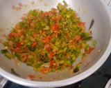 குடை மிளகாய் சாதம் ரெசிபி ஸ்டேப் 2 புகைப்படம்
