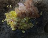Foto langkah ke 5 dari resep Tumis Kentang Ayam (isian arem arem).