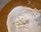 Foto del paso 7 de la receta: Empanadas de carne cortada a cuchillo 100% caseras