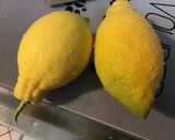 Une image de l'étape 2 de Sauce au yaourt, citrons, coriandre et moutarde au pain d'épices.