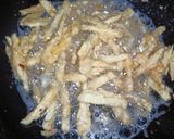 A picture of step 4 of Egg Fries Fritters.