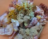 Foto langkah ke 2 dari resep Ayam Popcorn Goreng Bawang.