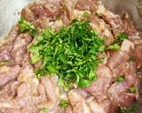 รูปขั้นตอนการทำที่ 5 ของ หมูเค็มทอด