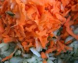 Foto del paso 1 de la receta Ensalada agridulce de pepino y zanahorias