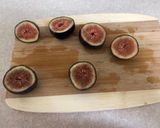 A picture of step 1 of Fig Smoothie.