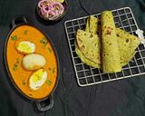 A picture of step 4 of Vegetable Egg Curry.