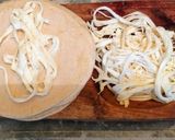 Foto del paso 1 de la receta: Sincronizadas de queso Oaxaca (quesillo) 💕