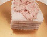 A picture of step 4 of Sandwich bread cake.